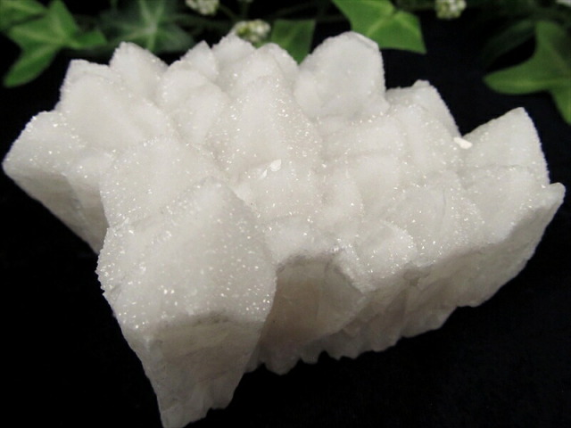 新雪の様なキラキラ スノーホワイト ドゥルージーキャップ クォーツ クラスター 最大幅89mm 重さ289g 氷の様なキラキラドゥルージー結晶 無数のポイント群生