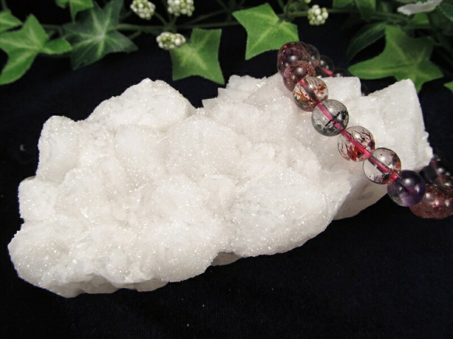 新雪の様なキラキラ スノーホワイト ドゥルージーキャップ クォーツ