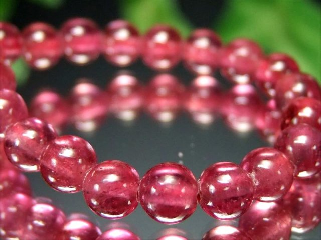 店頭展示中 5A 宝石質 ピンク ルビー ブレスレット 5.5mm-6mm×36珠 高貴な美しさ 愛と勝利をもたらす情熱的な石 7月の誕生石 妖艶 1点物 ミャンマー産