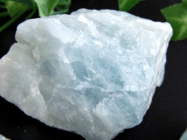 天使の石 アクアマリン ラフ原石 1個売り 重さ80g-100g 透明感のある