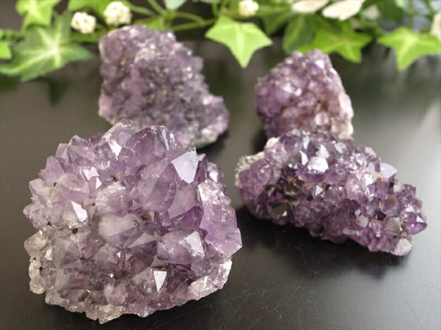 4個セット フラワーアメジスト クラスター 重さ 計170g 美結晶 愛の守護石 紫水晶 天然石 1点物 ブラジル産 パワーストーン 天然石