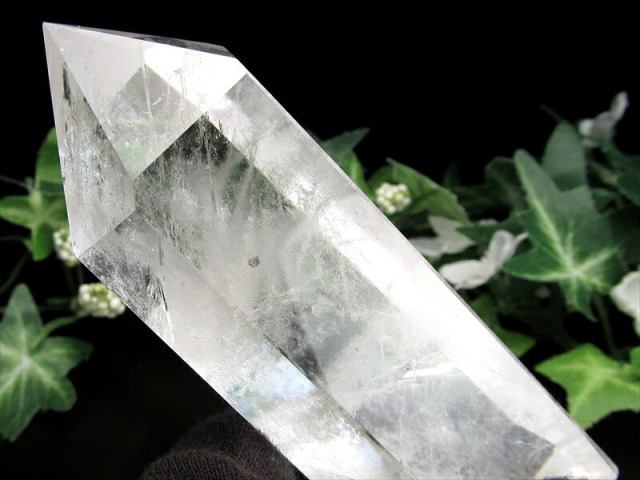 水晶 ポイント 六角柱 置物 高さ132mm 重さ288g 極上超透明 水晶 クリスタル 水晶ポイント 浄化 インテリア 一点もの ブラジル産 パワーストーン 天然石