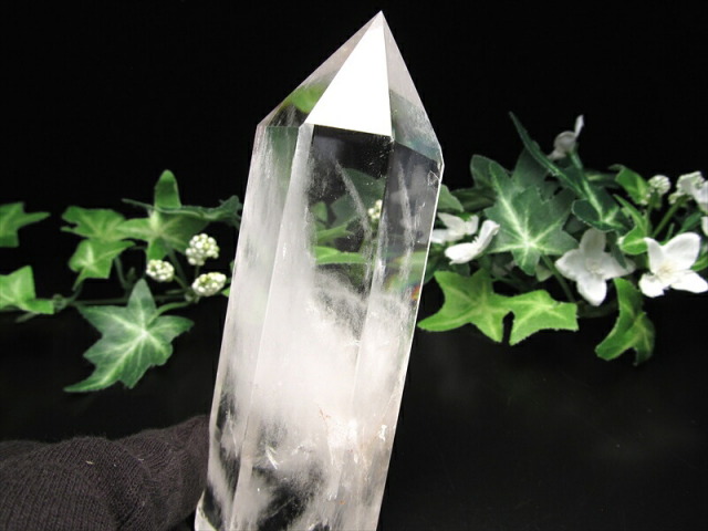 水晶 ポイント 六角柱 置物 高さ148mm 重さ333g 極上超透明 水晶 クリスタル 水晶ポイント 浄化 インテリア 一点もの ブラジル産 パワーストーン 天然石