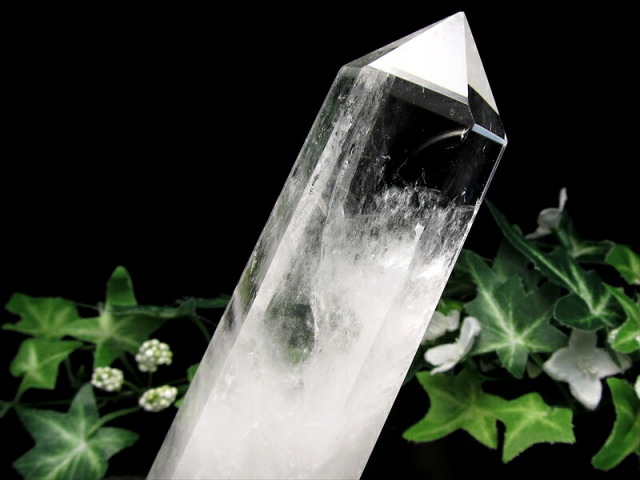 水晶 ポイント 六角柱 置物 高さ169mm 重さ341g 極上超透明 水晶 クリスタル 水晶ポイント 浄化 インテリア 一点もの ブラジル産 パワーストーン 天然石