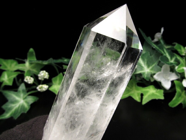 水晶 ポイント 六角柱 置物 高さ135mm 重さ280g 極上超透明 水晶 クリスタル 水晶ポイント 浄化 インテリア 一点もの ブラジル産 パワーストーン 天然石