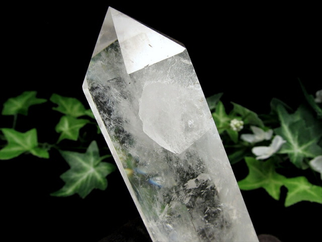 水晶 ポイント 六角柱 置物 高さ137mm 重さ357g 極上超透明 水晶 クリスタル 水晶ポイント 浄化 インテリア 一点もの ブラジル産 パワーストーン 天然石