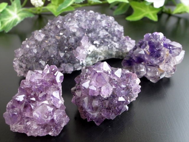 4個セット フラワーアメジスト クラスター 重さ 計183g 美結晶 愛の守護石 紫水晶 天然石 1点物 ブラジル産 パワーストーン 天然石