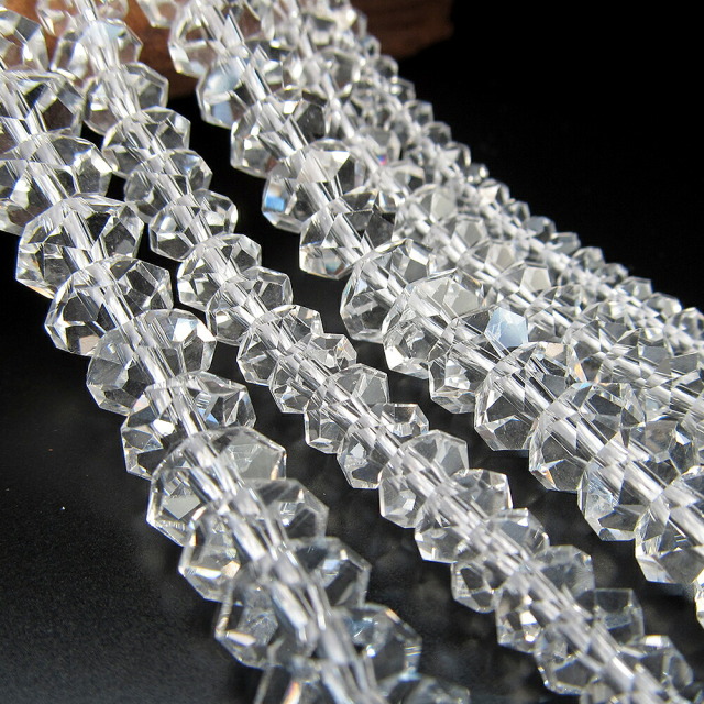激安宣言 キラキラカット 約4mm-4.5mm 厚み 約2mm 溶錬水晶 ボタンカット 一連 約37-39cm ロンデル geki パワーストーン 天然石