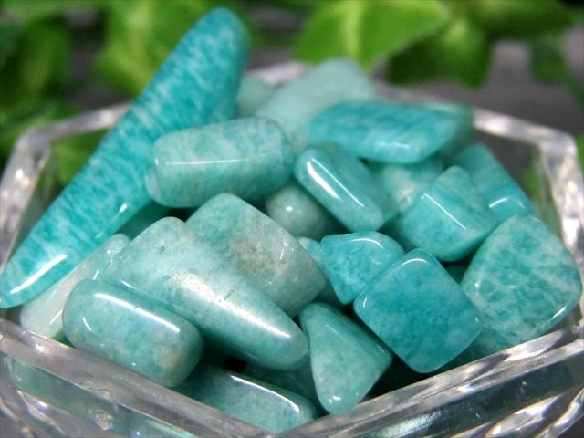 アマゾナイト 霜降りタイプ さざれ 1袋約100g 粒約6mm-18mm 浄化用 インテリアに 天河石 ペルー産 パワーストーン 天然石 浄化