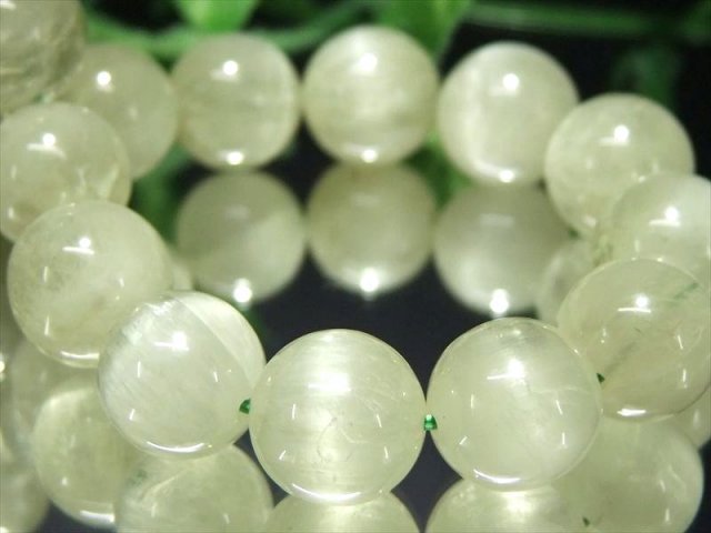 キャッツアイ効果 4A キャッツアイ ヒデナイト ブレスレット 11mm-11.5mm×18珠 きらりと目を引くキャッツアイ効果の珠も オリーブグリーン リチア輝石