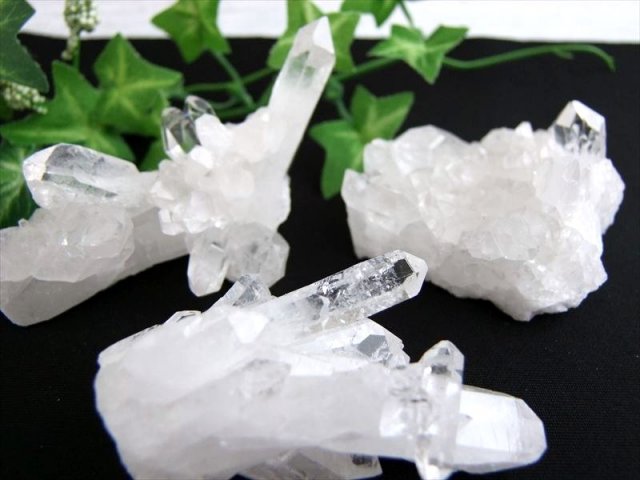 4A+ 現地画像有り トマス産 透明 水晶 クラスター Mサイズ 1個売り 平均70gのミニクラスター 透明度抜群 最高級 浄化 ブラジル トマス・ゴンサガ産 ngt