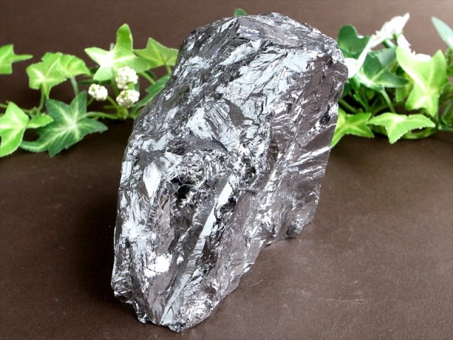 テラヘルツ 鉱石 原石 最大幅99mm 重さ516g つやつや光沢 話題の 高