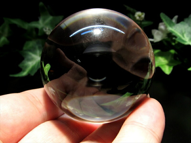 完全透明 一切の曇りなし 天然 無垢 水晶 丸玉 重さ172g 直径50mm 極上