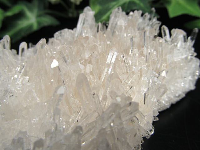 5A 四川 水晶 クラスター 最大幅78mm 重さ133g 超透明結晶 超人気 キラキラ針 浄化 原石 大放出 四川 省 産 パワーストーン 天然石 玄関