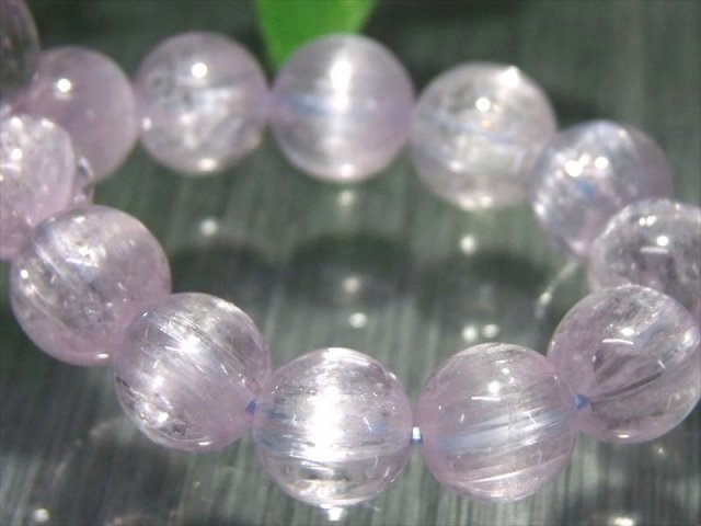 激レア・くっきり S級 キャッツアイ クンツァイト ブレスレット 8.5mm-9.5mm×21珠 全珠キャッツアイ効果 ライラックピンク キラキラ反射 リチア輝石 1点物