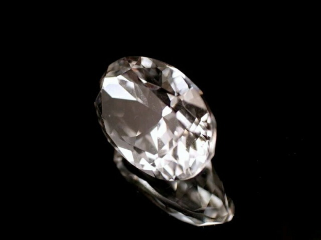 鑑別書付属 極上品質 宝石質 ホワイト・フェナカイト ルース オーバル  