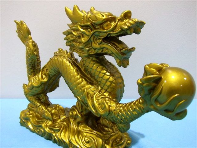 LL(特大)開運 金龍モチーフ 玉持ち龍神(ドラゴン)置物 高さ約