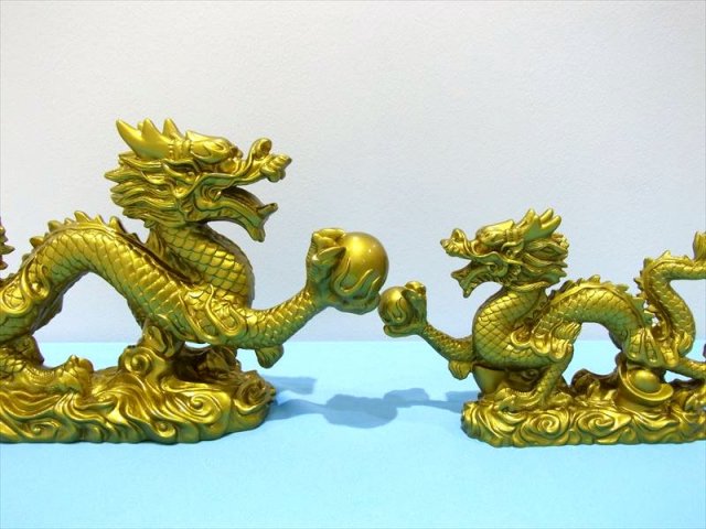 LL(特大)開運 金龍モチーフ 玉持ち龍神(ドラゴン)置物 高さ約