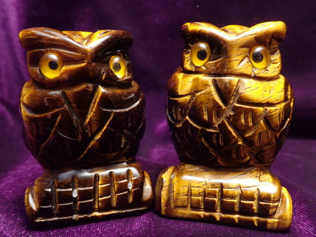 ふくろう タイガーアイ フクロウ彫り 置物重さ約70-90g 南アフリカ産