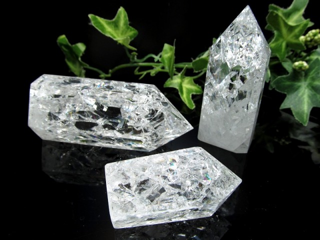 C10☆厳選お買得☆夢を叶えるドリーム水晶【クラックレインボー爆裂 