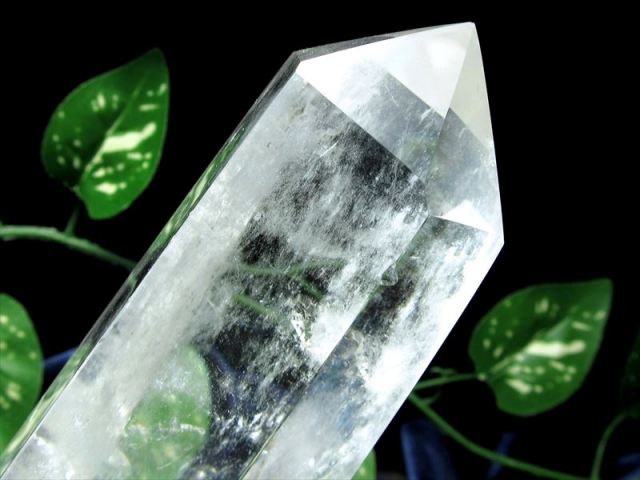 両錐水晶 エンジェルラダー入り 水晶ポイント 六角柱 専用木製台座付き 