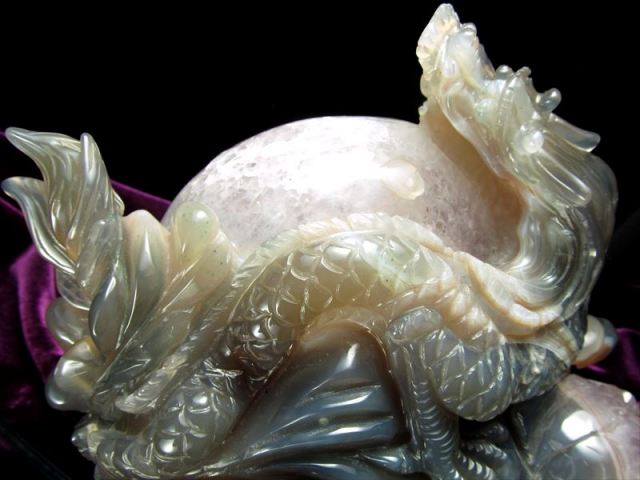 天然石うま馬瑪瑙めのう彫刻 置物HORSE置き物 台座固定ウマ午  