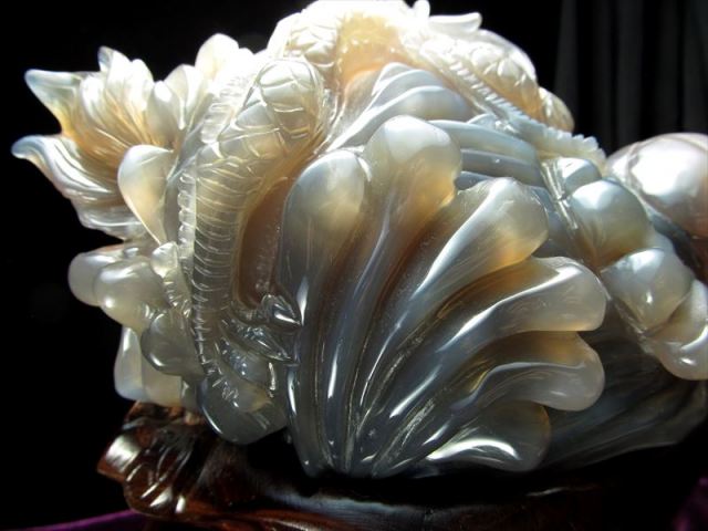 至高の龍神彫刻 玉持ち龍神 笑口瑪瑙 龍彫刻置物 重さ3250g 高さ260mm 