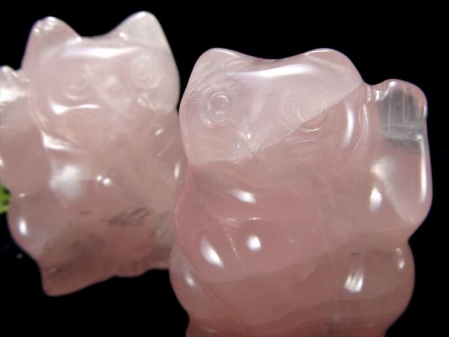 水晶パワーと招き猫パワーで金銭運UP!!ローズクォーツ(紅水晶)など
