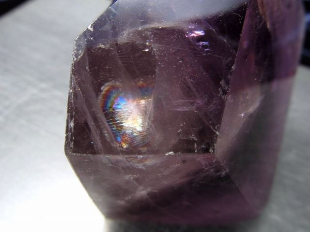 超透明!濃厚発色!虹入り 不定形 アメジスト ポリッシュ 原石置物 最