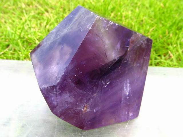 超透明!濃厚発色!虹入り 不定形 アメジスト ポリッシュ 原石置物 最