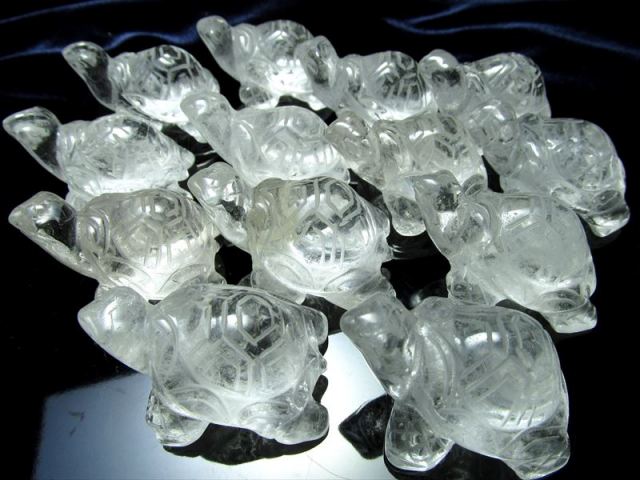 超透明 水晶 カメ 置物 Sサイズ 重さ30g前後 最大幅45mm前後 1個