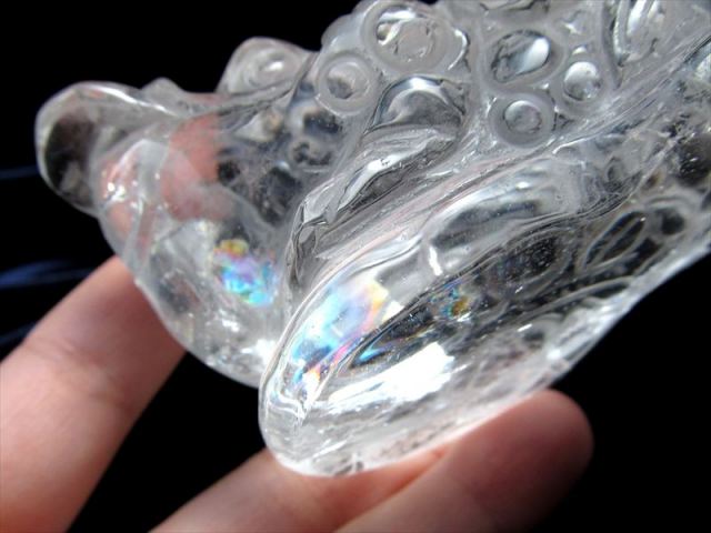虹入り 透明水晶 三本脚のカエル 置物 最大幅77mm 重さ211g インテリア 