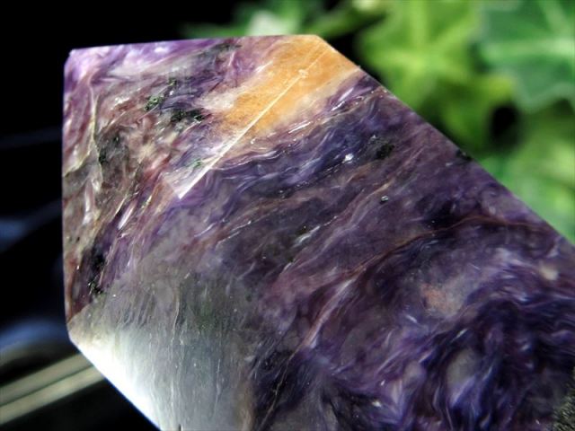 濃厚発色 チャロアイト 六角柱 ポイント置物 高さ50mm 重さ 60g チャロ石 妖艶マーブル 鮮やかパープル 人徳を高める 一点もの ロシア産