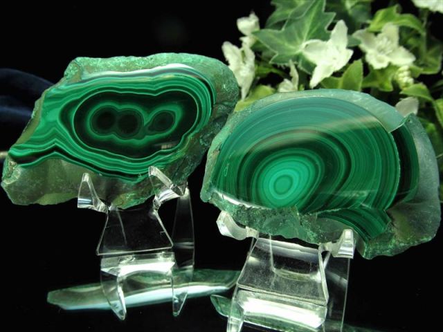 1個売り マラカイト プレート原石 重さ約70g-80g 美麗繊細模様 深みの