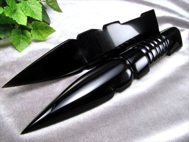 ブラック・オブシディアン ナイフ タイプB 長さ約17.5cm-19cm 漆黒の黒曜石使用 魔除けの石でできた小刀 古来からの強力な守護石 メキシコ産