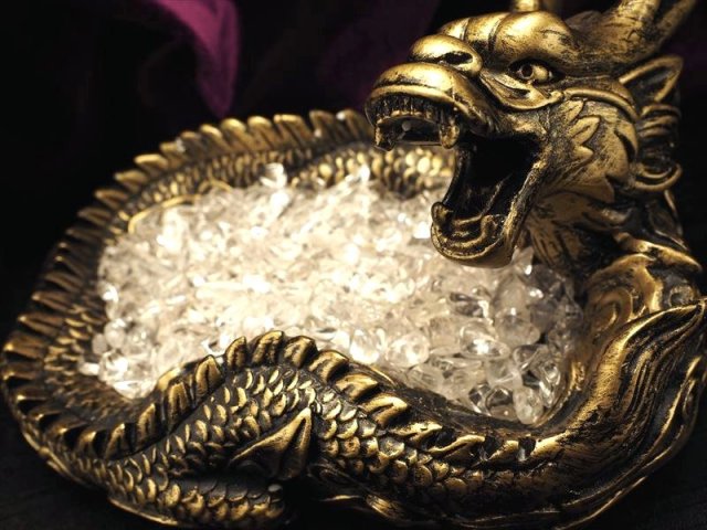 アンティークゴールド ドラゴン置物 高さ 約85mm 最大幅 約170mm