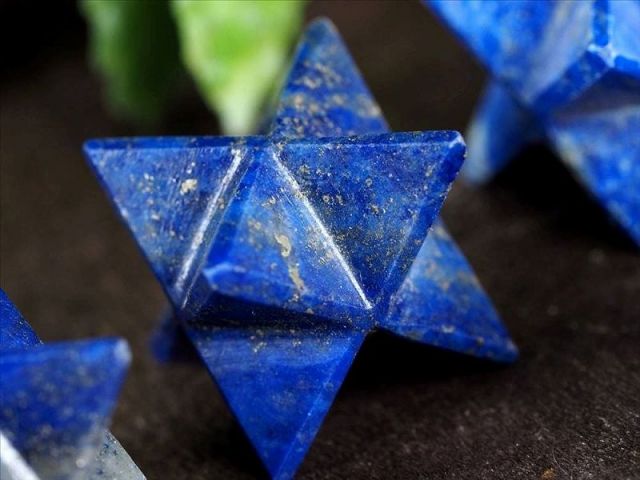 Lサイズ ラピスラズリ マカバスター 幅約16mm-19mm 古くから神聖な儀式などで使用されてきた形状 可愛いミニサイズ 星型八面体 最強形状 精神と肉体の調整に アフガニスタン産