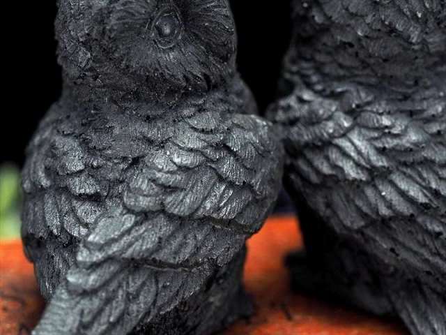 Sサイズ シュンガイト(シュンガ石)フクロウ置物 高さ約4cm×幅約4cm 1個 