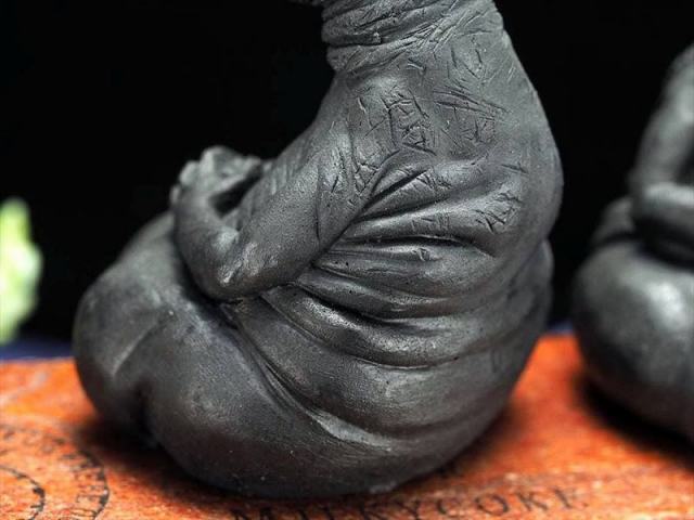 シュンガイト(シュンガ石)ポチェクン置物 高さ約6.2cm×幅約5cm 1