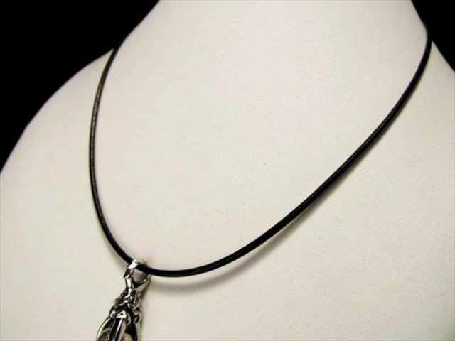 クールな革紐ネックレス ブラック 長さ50cm 幅約1 9mm 金具部分 太さ約3mm ペンダントトップの相方 取り外し簡単 男性にも女性にも 革紐 Comrose