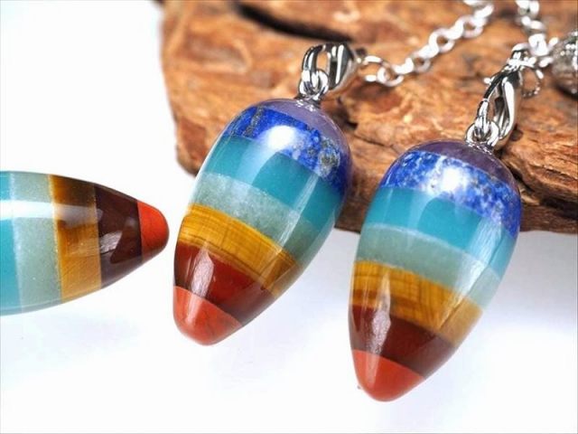 ★限定ご提供★ペンダントトップにも♡【7種チャクラ対応ペンデュラム】❤️ 7種チャクラ対応 ペンデュラム タイプC 石サイズ縦約25mm-29mm 1