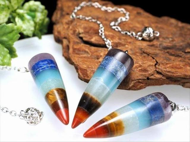 ★限定ご提供★ペンダントトップにも♡【7種チャクラ対応ペンデュラム】❤️ 7種チャクラ対応 ペンデュラム タイプC 石サイズ縦約25mm-29mm 1