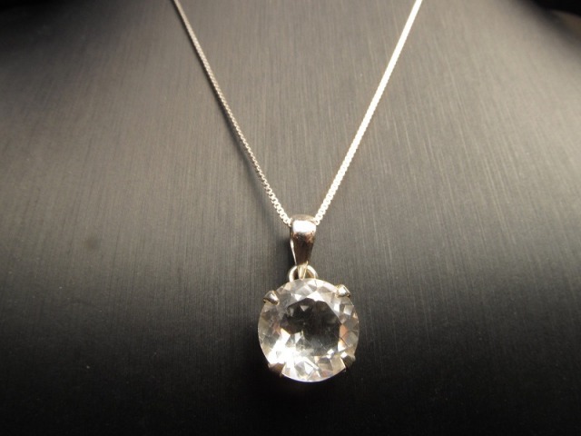 ブラジル水晶 ブリリアントカットペンダントトップ 石サイズ直径13mm