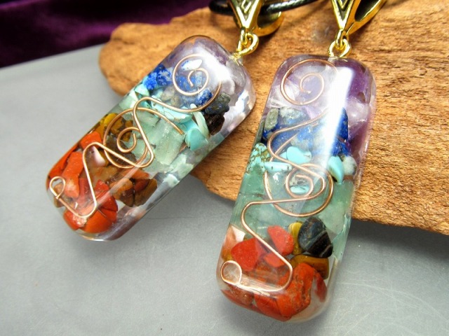 7種チャクラ対応 オルゴナイト ペンダント ネックレス用紐付き 縦約  