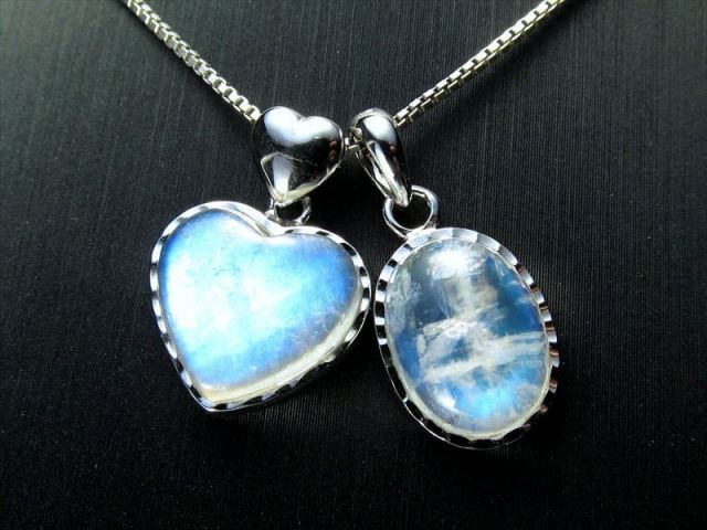 極上ムーンストーン ハート型ブレスレット