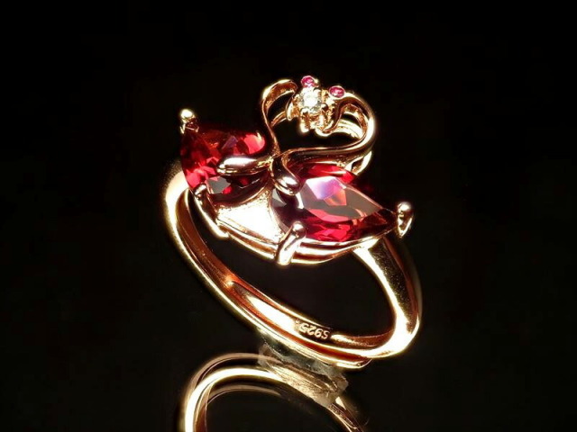 激安宣言 5A アルマンダインガーネット ツインスワンモチーフ(ドロップカット)リング 石サイズ縦約8mm 1個売り 調整可能フリーサイズ SILVER925 ピンクゴールドカラー 優雅な白鳥モチーフ インド産 geki-7070C24