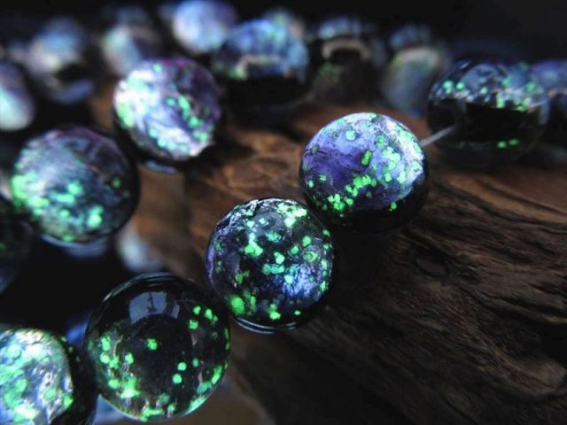 約10mm パープル 蓄光ホタルガラス トンボ玉(とんぼ玉)ビーズ ラウンド