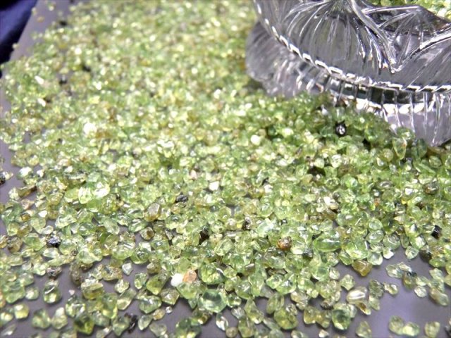 200☆数量限定☆太陽の石【200gペリドット『かんらん石』さざれ