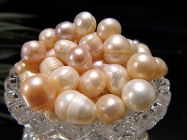 淡水パール さざれ 約50g 粒約6mm-10mm ぷっくり可愛い つやつや光沢 パワーストーン 天然石