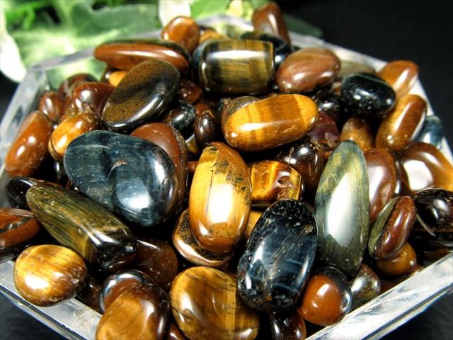 500g★特選一石★金運の代表石☆【タイガーアイ『虎目石』さざれ】❤️ 500g☆特選一石☆金運の代表石☆【タイガーアイ『虎目石』さざれ】❤️